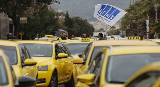 Yunanistanda taksiciler 48 saatlik greve gitti