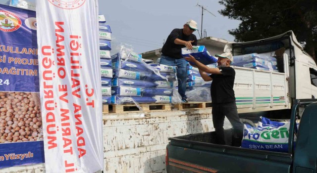 Adanada 22 ton soya tohumu dağıtıldı
