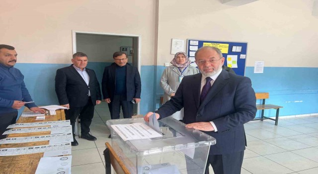 Akdağ oyunu Erzurumda kullandı