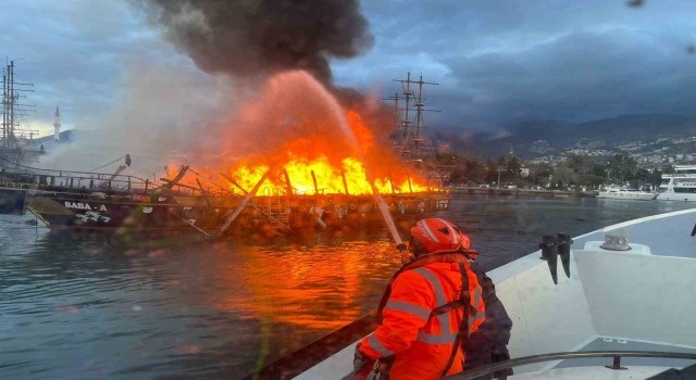 Alanyada alev alev yanan tur tekneleriyle ilgili adli soruşturma başlatıldı