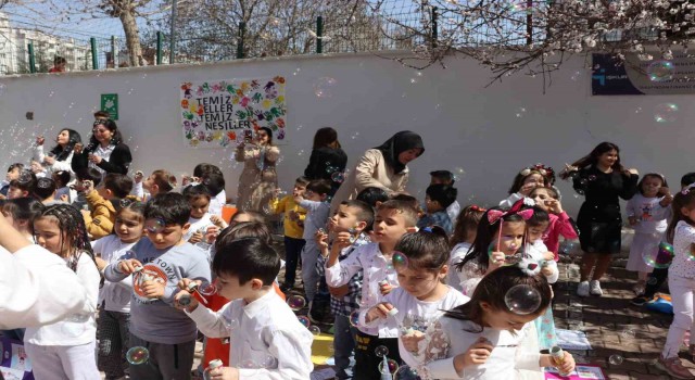 Anaokulu öğrencilerinden renkli etkinlik: Hijyene dikkat çektiler