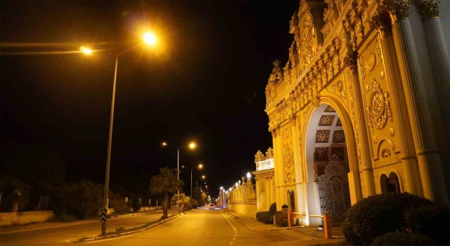 Antalyada 7 ilçeye 128 trafo, 2 bin 358 aydınlatma direği yatırımı yapıldı