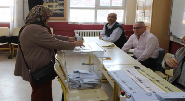 Aydında oy kullanma işlemi başladı