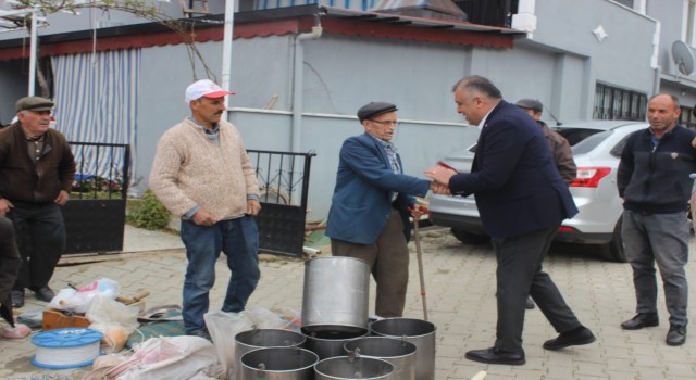 Babadağ Adayı Üstündağ, “Makamlara oturmaya değil, çalışmaya geliyoruz”