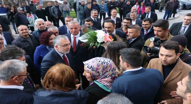 Bakan Işıkhandan emeklilere indirim müjdesi