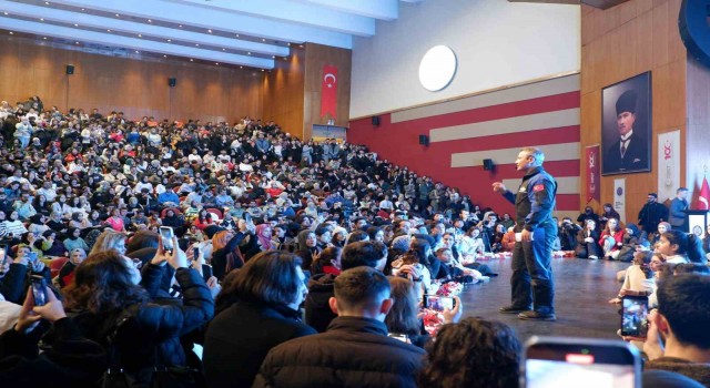 Bakan Kacır: “Gençler Milli Teknoloji hamlemizin sahipleri”