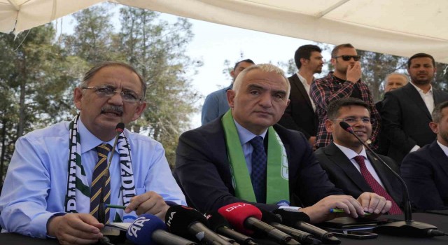 Bakan Özhaseki: Bu işin tek şartı var büyükşehirde ve Serikte elimizi ayağımızı kırmayın