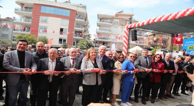 Başkan Atay, Adnan Menderes Kapalı Pazar Yerini hizmete açtı