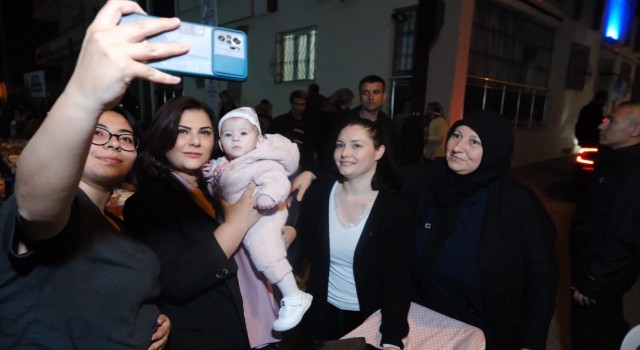 Başkan Çerçioğlu, Kemer Mahallesinde vatandaşlarla buluştu