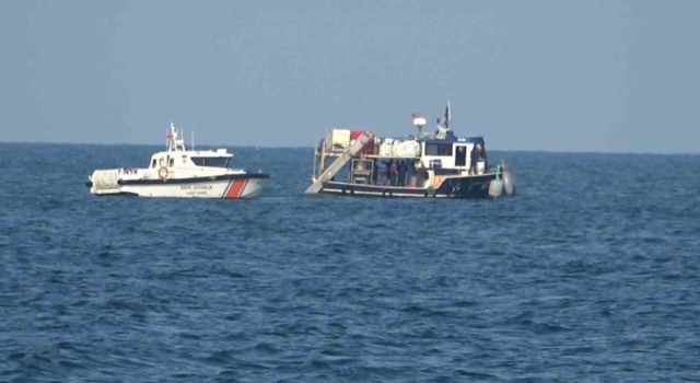 Batan geminin kayıp 4 mürettebatının arandığı bölgede deniz yüzeyinde ceset bulundu