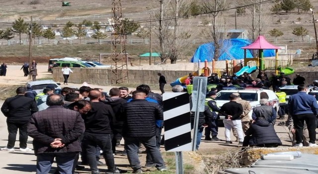 Bayburtta muhtarlık seçimi kavgası: 1 yaralı