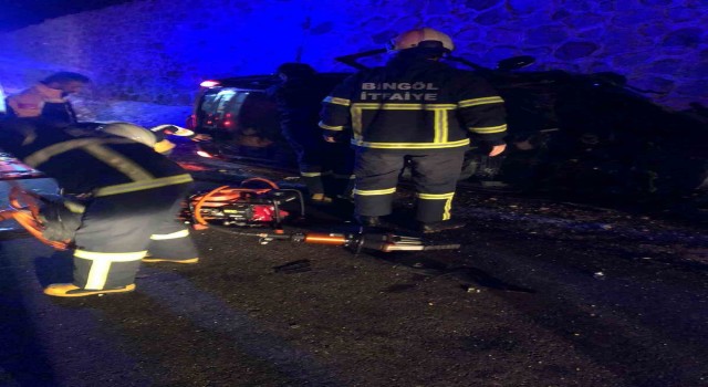 Bingölde trafik kazası: 2 kişi hayatını kaybetti