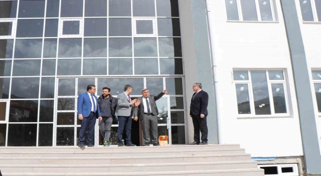 Çayda okul inşaatları devam ediyor