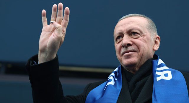 Cumhurbaşkanı Erdoğan: "Eser ve Hizmet Siyasetiyle Yarışıyoruz"