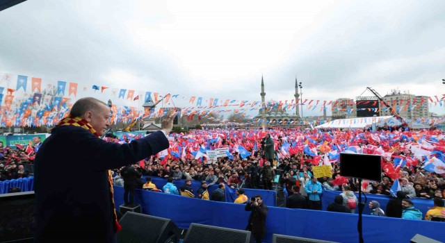 Cumhurbaşkanı Erdoğan: Kamu bankalarımız emeklilerin komisyon ödemesini 8 bin TL ile 12 bin TL olarak belirledi