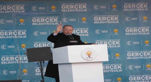 Cumhurbaşkanı Erdoğan: Özgür efendinin darbelerde acı çekenler, işkence görenler, hayatı kararanlar başta olmak üzere tüm Türkiyeye özür borcu var