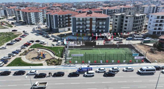 Denizli Büyükşehir Yenişafakta 3 parkı hizmete açtı