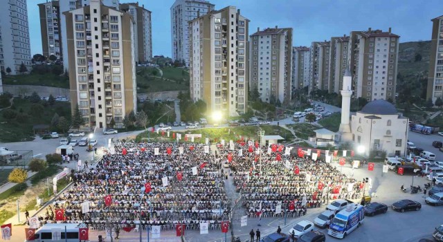 Denizli Büyükşehrin iftar sofrası Akvadiye kuruldu