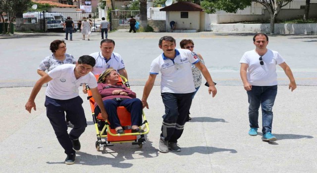 Engelli vatandaşları sandığa Büyükşehir ekipleri taşıyacak