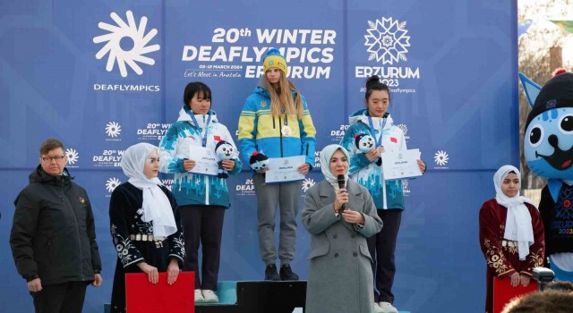 Erzurum 20. İşitme Engelliler Kış Olimpiyat Oyunlarında ilk madalyalar verildi