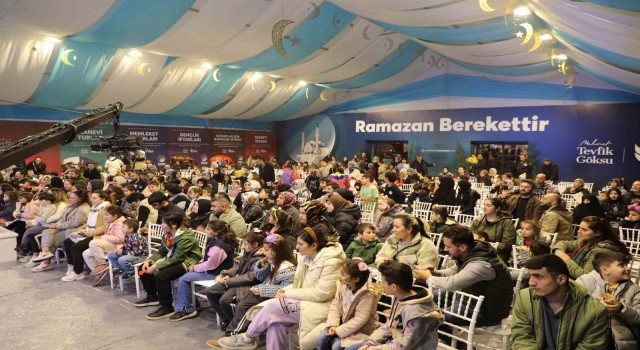 Esenlerde Ramazan coşkusu meydanlara taştı