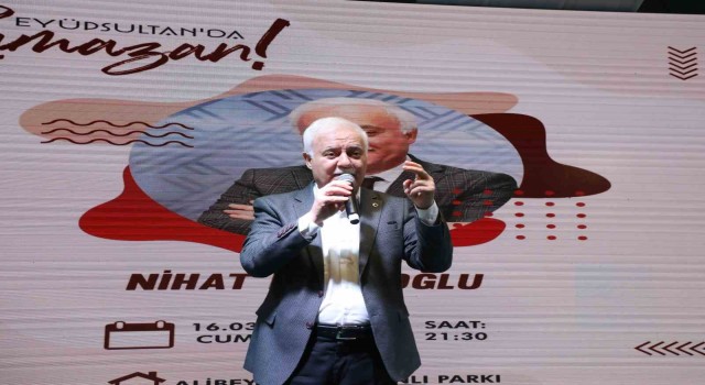 Eyüpsultanda Nihat Hatipoğlu seminerine yoğun ilgi