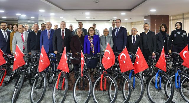 Gaziantep Belediyesi, 100 Personele Bisiklet Dağıttı