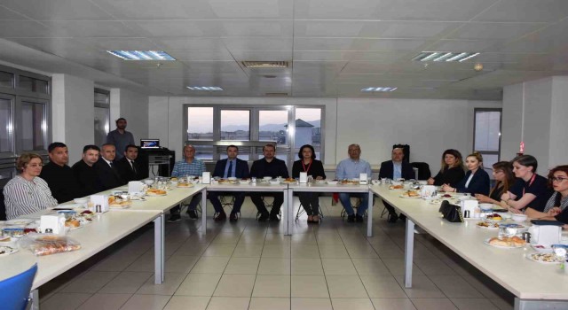 İl Sağlık Müdürü Şenkul personeller ile iftar ve sahur yaptı