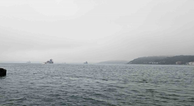 İstanbul Boğazında sis etkili oluyor