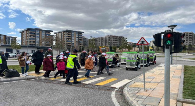 Jandarmadan özel çocuklara trafik eğitimi