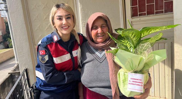 Jandarmadan Yaşlılara Sevgi ve Saygı Dolu Ziyaret