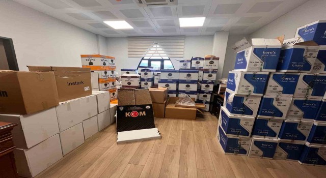Kaçak sigara deposuna polis baskını