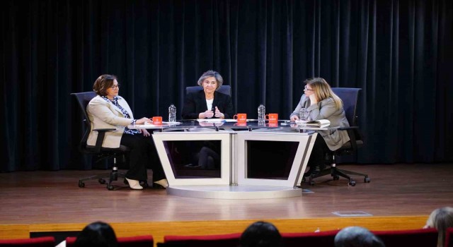 Kadının soyadı da yok