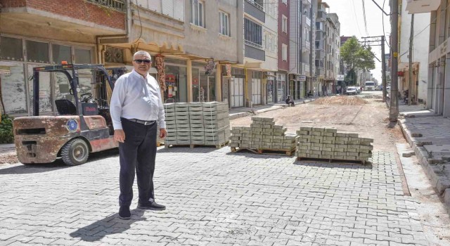 Karacabey Belediyesi çalışıyor, kent daha da güzelleşiyor