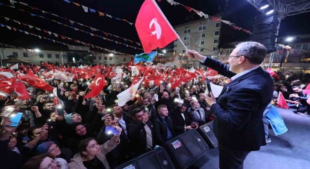 Kasapoğlu memleketi Kulada mitinge katıldı