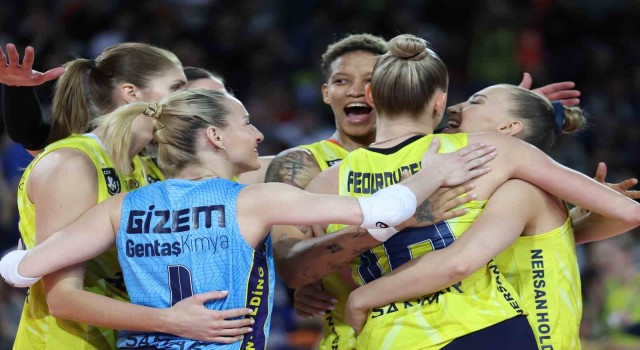 Kupa Voleyde şampiyon Fenerbahçe Opet