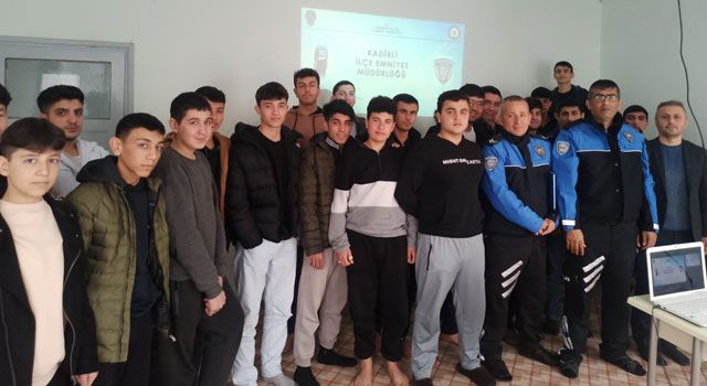 Kur'an Kursu Öğrencilerine Seminer Düzenlendi
