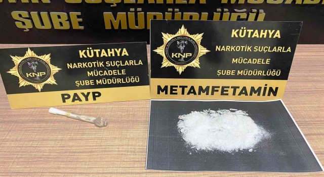 Kütahyada durdurulan otobüsteki yolcu uyuşturucuyla yakalandı