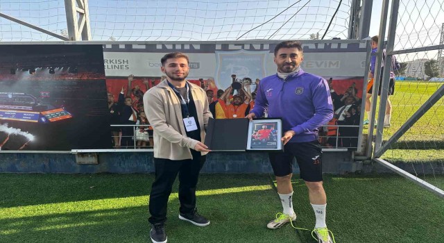 Mahmut Tekdemire taraftarlardan özel ödül