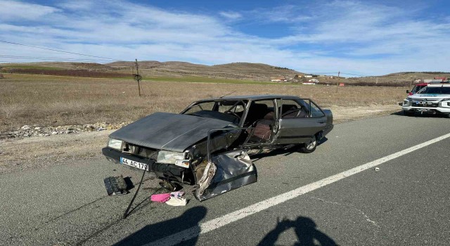 Malatyada trafik kazası: 1i ağır 3 yaralı
