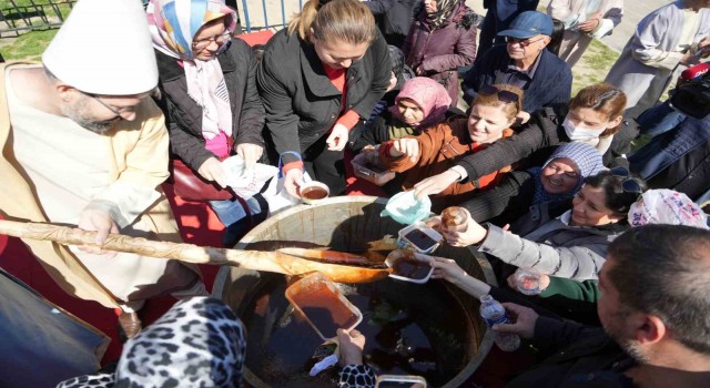 Mesir Festivali Nevruz ateşinin yakılmasıyla başladı