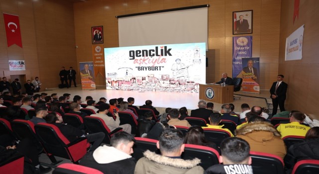 Milli Savunma Bakanı Güler, Bayburtta gençlerle buluştu