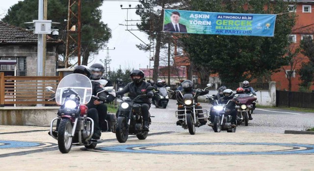 Motosiklet sürücülerinden Başkan Törene jest