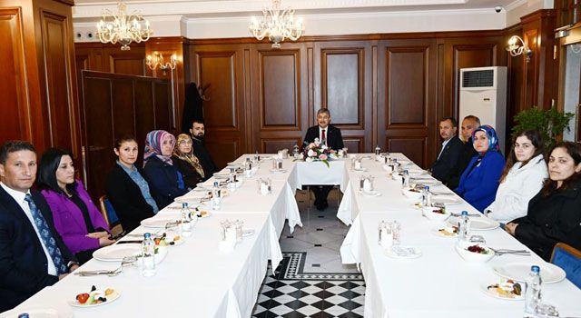 Osmaniye Valisi Depremzedelerle İftar Açtı