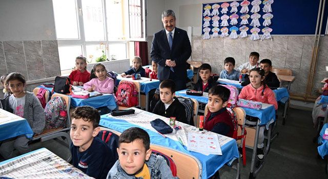 Osmaniye Valisi Yılmaz İlkokulu Ziyaret Etti