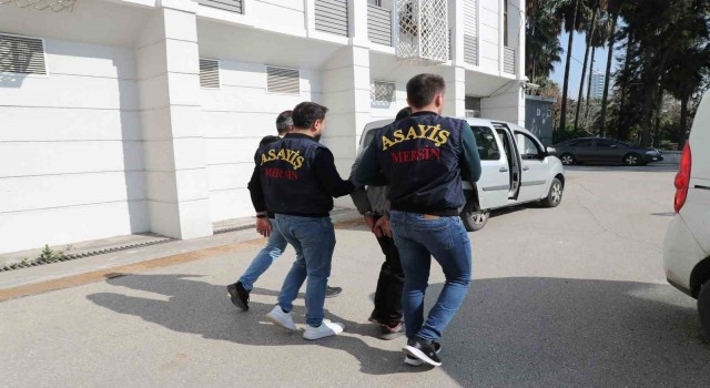 Oto hırsızı önce kameraya sonra polise yakalandı