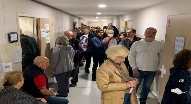 Oy pusulasının 4 tane olması İstanbulda yoğunluğa neden oldu