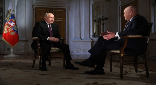 Rusya Devlet Başkanı Putin: “Rusya nükleer silah kullanmaya hazır”