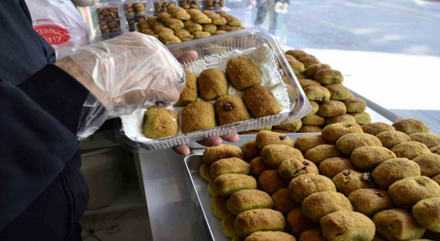 Ramazan sofralarının vazgeçilmez tatlısı: Kerebiç