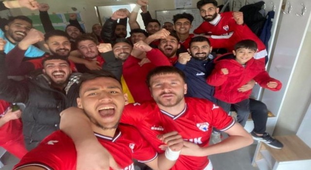 Rüstempaşaspor, Kangalı devirdi